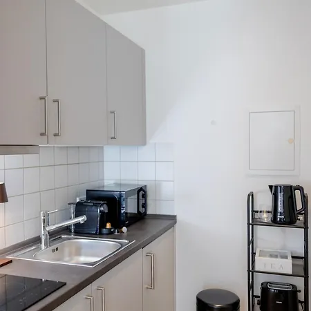 Lumen Homes - Altstadt-studio Direkt Im Zentrum, Kueche, Oeffentlicher Parkplatz Ums Eck 아파트 잉골슈타트
