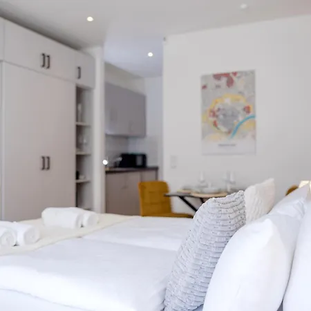 Lumen Homes - Altstadt-studio Direkt Im Zentrum, Kueche, Oeffentlicher Parkplatz Ums Eck 아파트