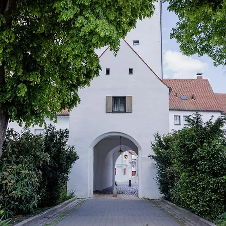 Lumen Homes - Altstadt-studio Direkt Im Zentrum, Kueche, Oeffentlicher Parkplatz Ums Eck 잉골슈타트