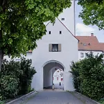 Lumen Homes - Altstadt-studio Direkt Im Zentrum, Kueche, Oeffentlicher Parkplatz Ums Eck Ingolstadt