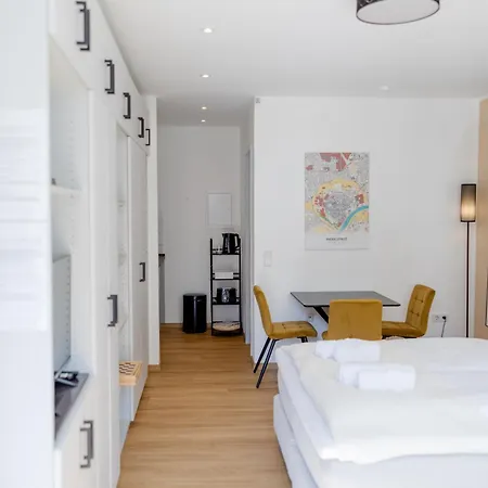 Lumen Homes - Altstadt-studio Direkt Im Zentrum, Kueche, Netflix, Oeffentlicher Parkplatz Ums Eck *