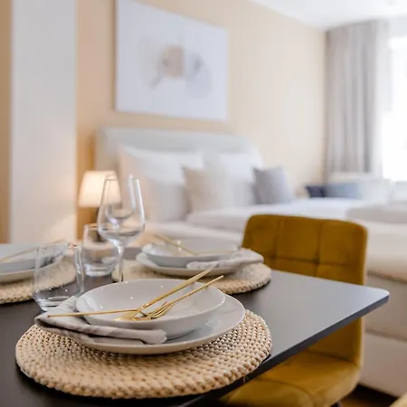 Lumen Homes - Altstadt-studio Direkt Im Zentrum, Kueche, Oeffentlicher Parkplatz Ums Eck Apartamento *