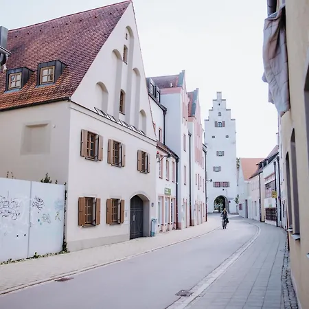 Apartamento Lumen Homes - Altstadt-studio Direkt Im Zentrum, Kueche, Oeffentlicher Parkplatz Ums Eck *